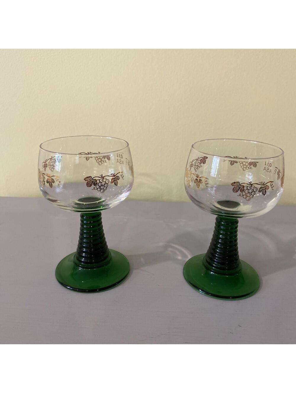 Vintage Luminarc Green Beehive Stem Wine Glasses Etched Grapes And Leaves Pair